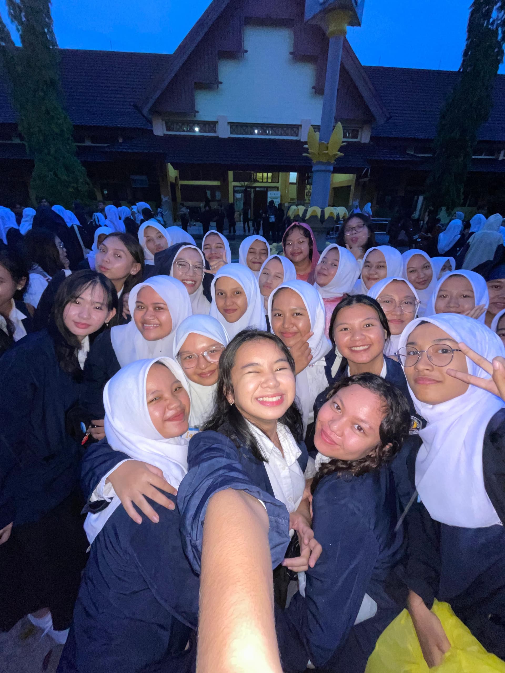 Penutupan PKKMB pt 1